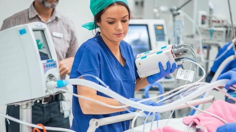 Yoğun Bakım Hemşiresi